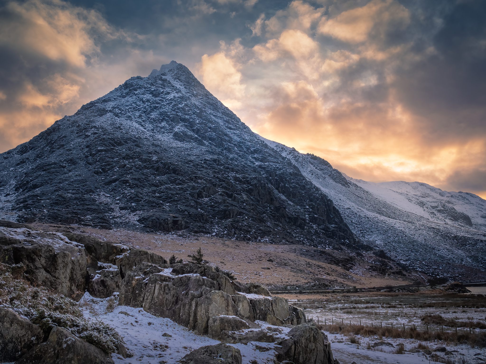 Landscape Photography From Snowdonia and Anglesey on Video No 199